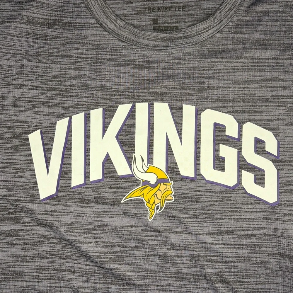 2 PACK!! Nike Men’s NFL Minnesota Vikings Short Sleeve Tees - Gray & Heather